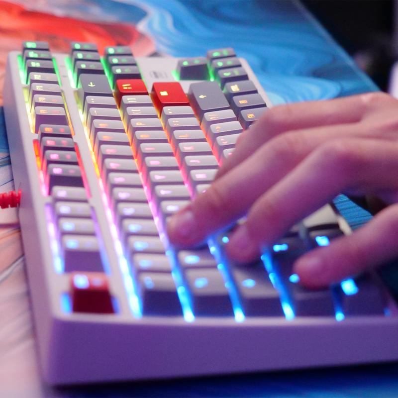 Cherry XTRFY mechanisch gamingtoetsenbord K4V2 RGB TKL Retro - 4