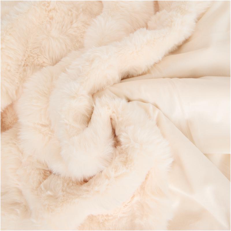 Pom Pom Fur plaid met kussens - crème-wit - 7
